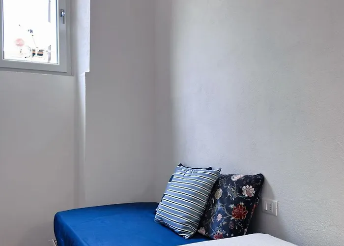 Sotto La Torre A Due Passi Dal Mare Apartamento Varazze