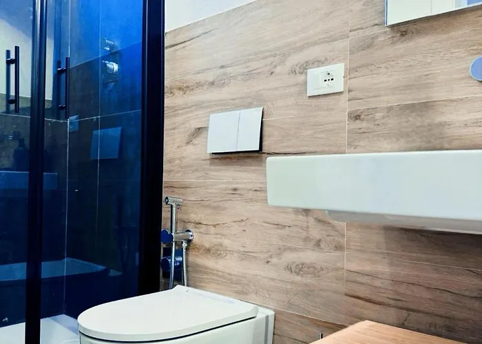 Sotto La Torre A Due Passi Dal Mare *